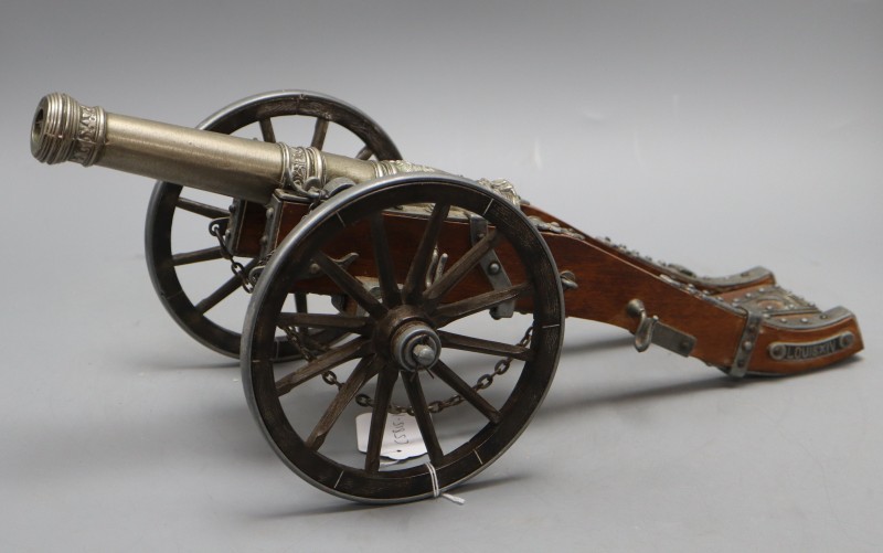 A model of a Louis XIV canon, overall length 44cm
